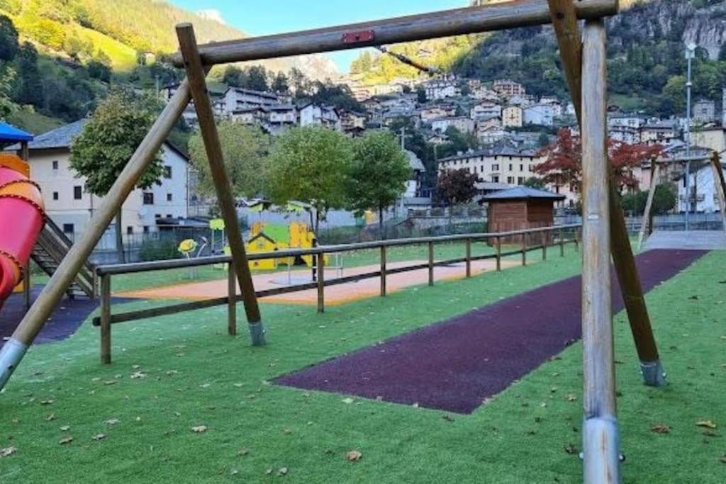 Il Sole Di Ester Branzi Exterior foto